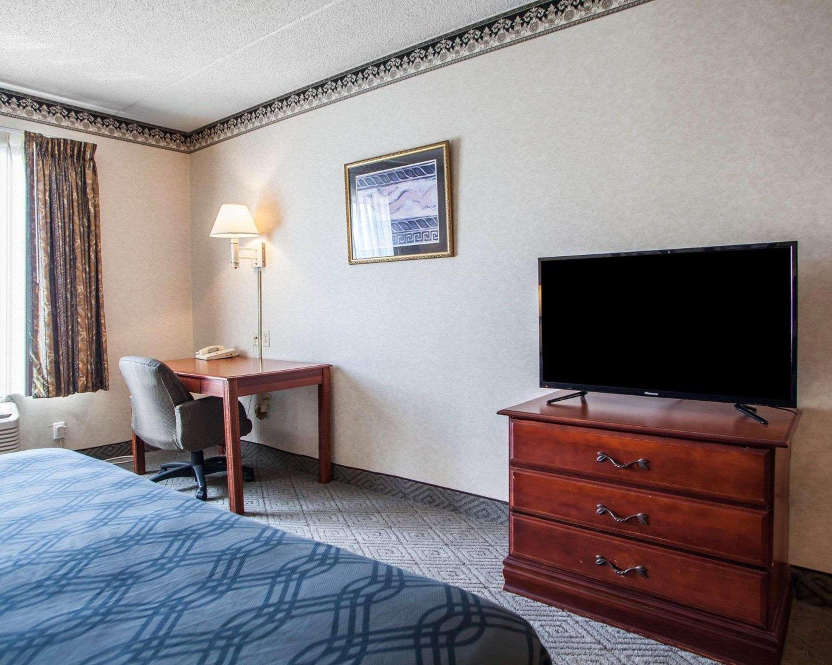 Rodeway Inn & Suites Milwaukee Airport Exterior foto