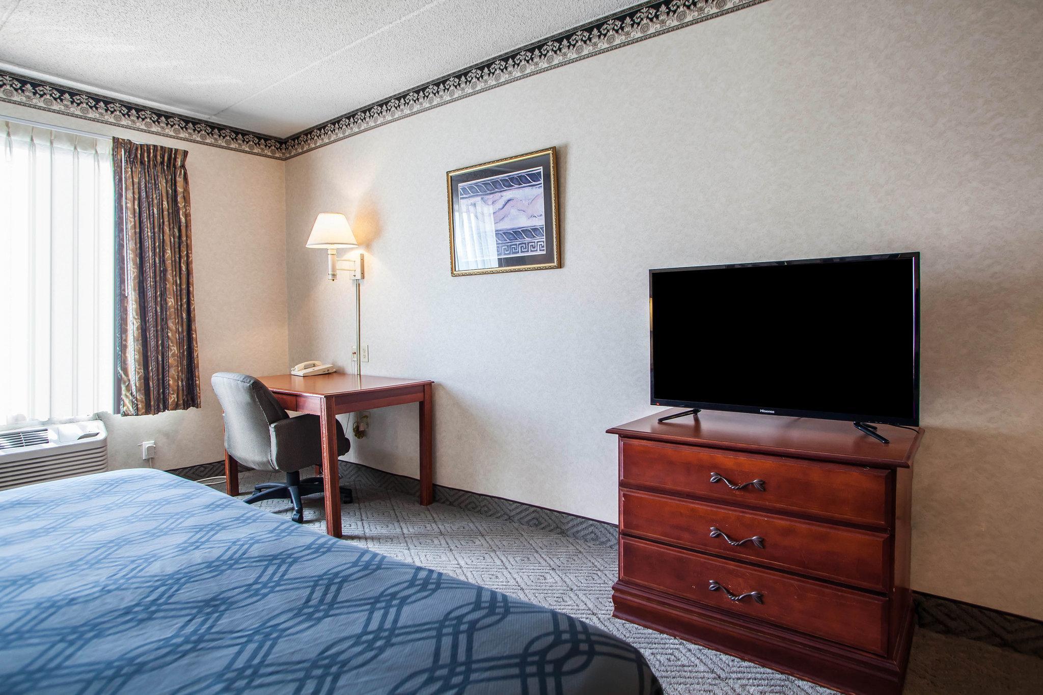 Rodeway Inn & Suites Milwaukee Airport Exterior foto