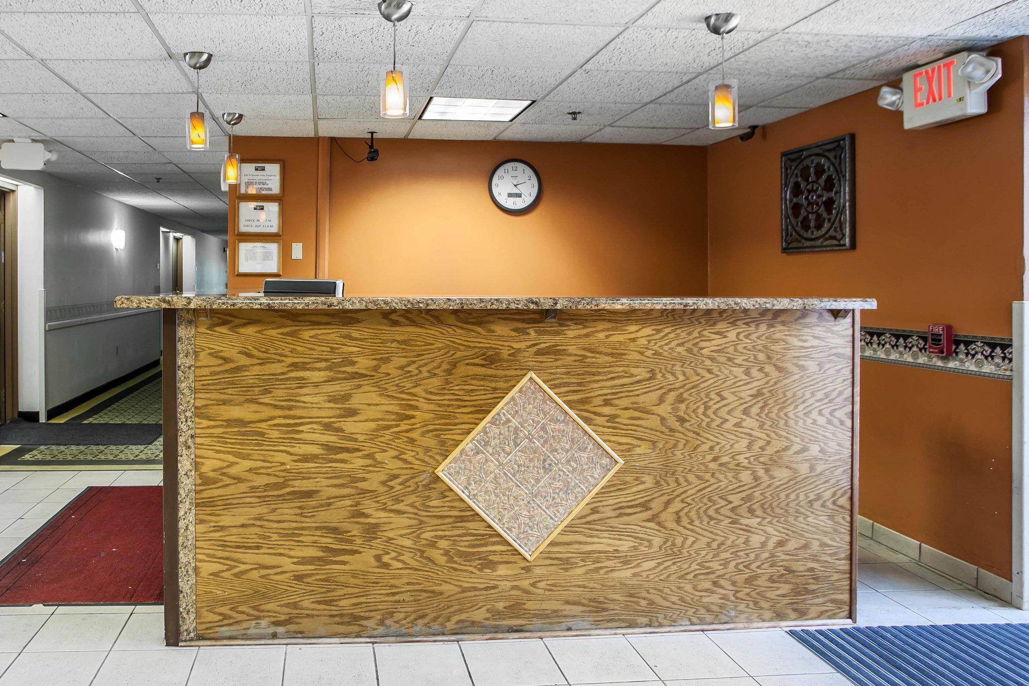 Rodeway Inn & Suites Milwaukee Airport Exterior foto