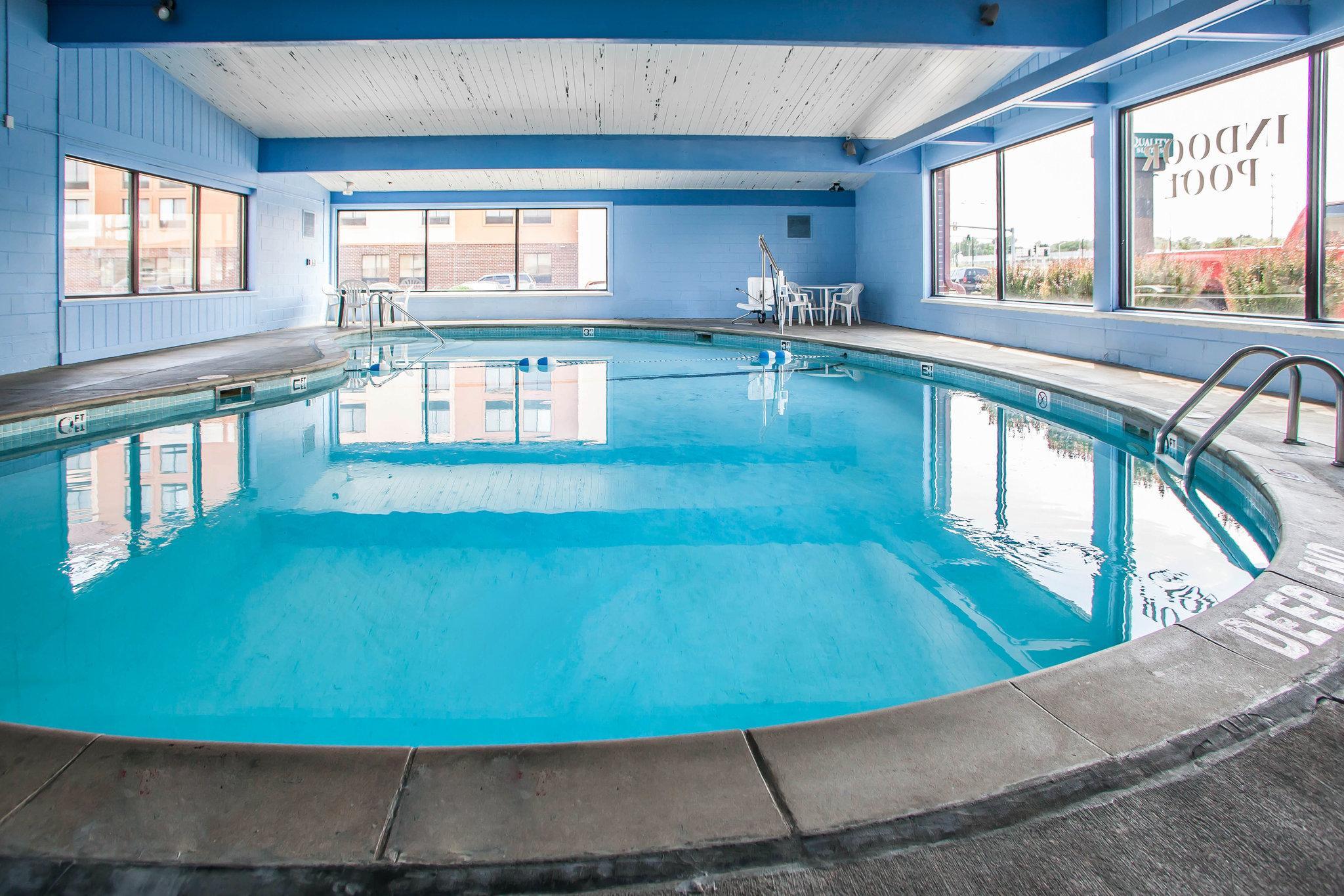 Rodeway Inn & Suites Milwaukee Airport Exterior foto